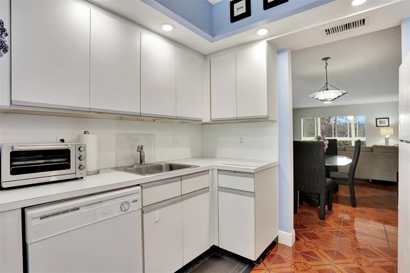 Image 15 of 80 For 1501 Cayman Way  D4
