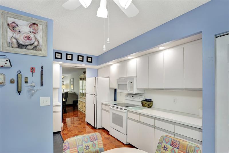 Image 16 of 80 For 1501 Cayman Way  D4