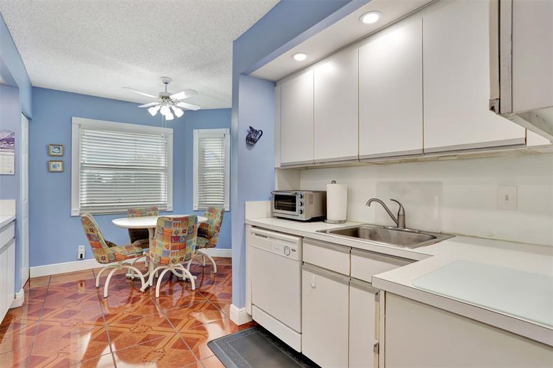 Image 18 of 80 For 1501 Cayman Way  D4