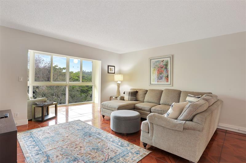 Image 23 of 80 For 1501 Cayman Way  D4