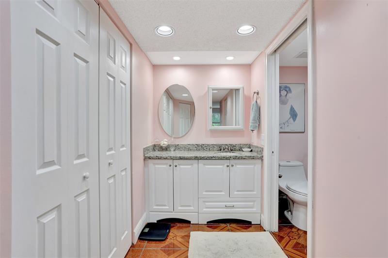 Image 33 of 80 For 1501 Cayman Way  D4
