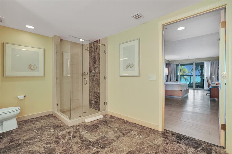 Image 24 of 40 For 505 Ft Lauderdale Bch Blvd  226