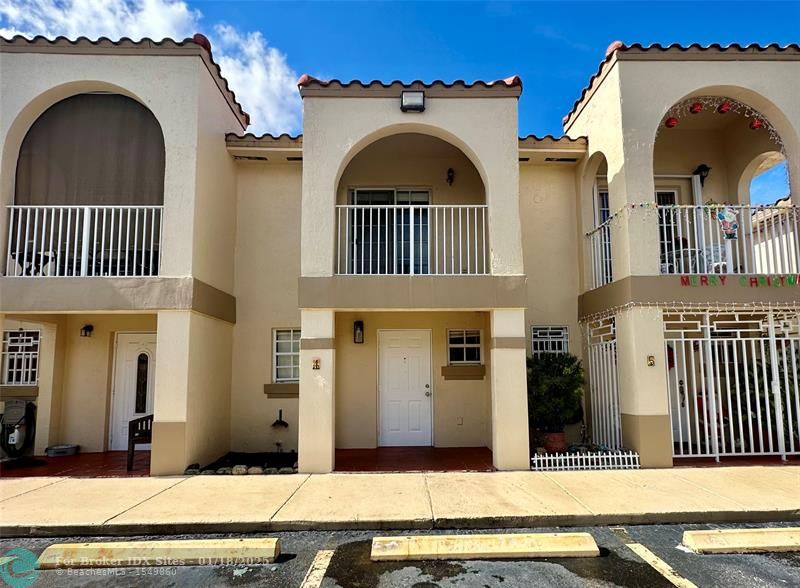 Details for 519 68th St  4, Hialeah, FL 33014