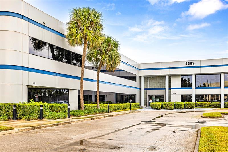 Image 2 of 46 For 3363 Commercial Blvd.  202a, 201a