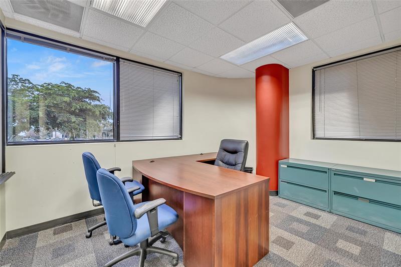Image 33 of 46 For 3363 Commercial Blvd.  202a, 201a