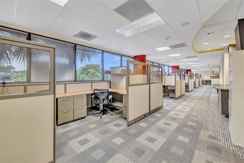 Image 34 of 46 For 3363 Commercial Blvd.  202a, 201a