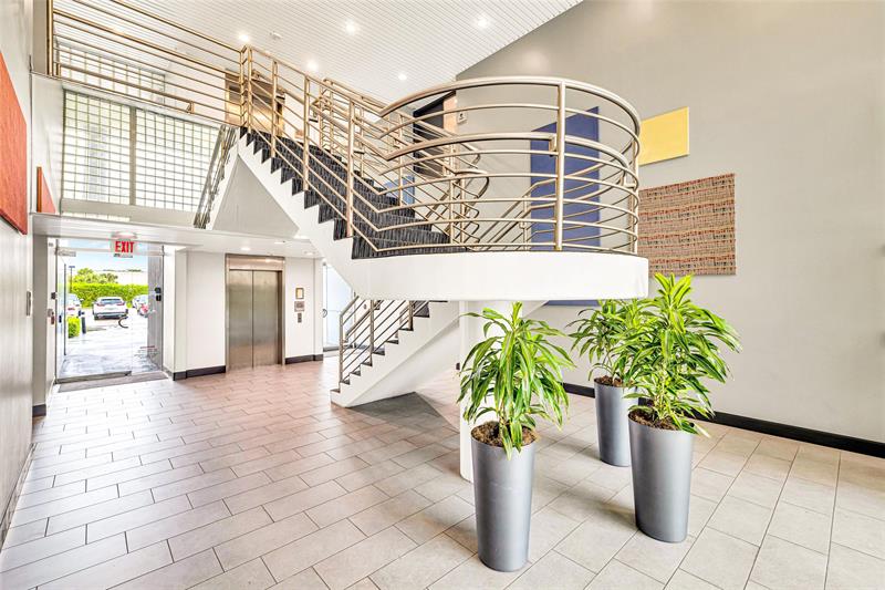 Image 6 of 18 For 3363 Commercial Boulevard  201a