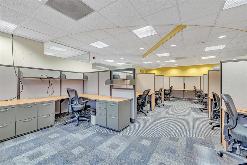 Image 25 of 45 For 3363 Commercial Boulevard  202a