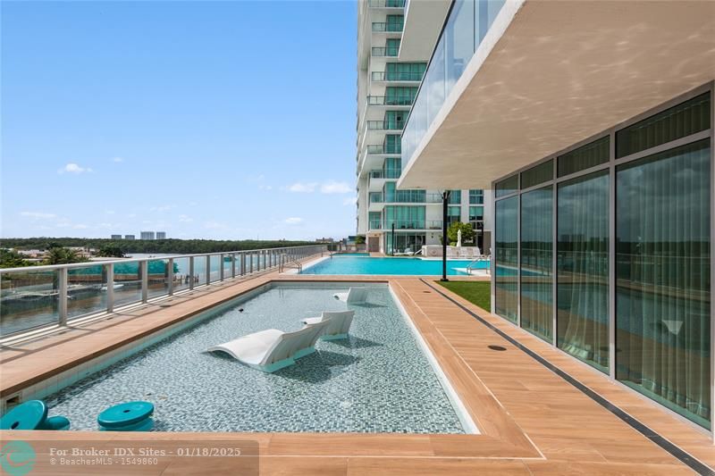 Image 33 of 35 For 300 Sunny Isles Blvd  2408