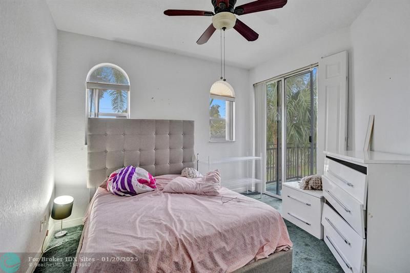Image 29 of 41 For 12312 Royal Palm Blvd  6
