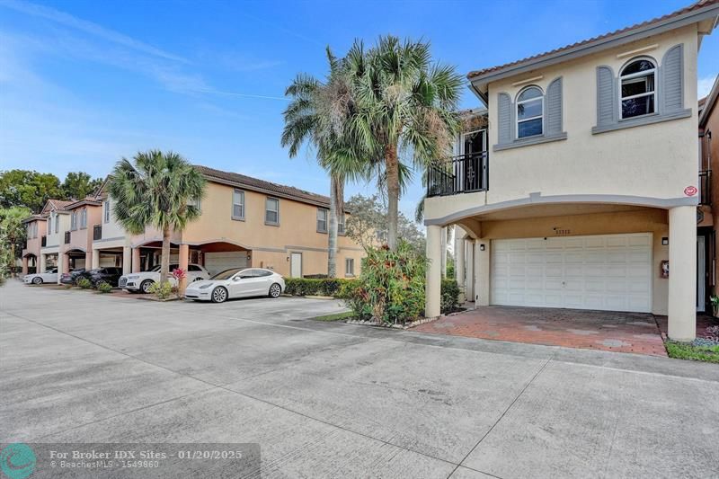 Image 3 of 41 For 12312 Royal Palm Blvd  6