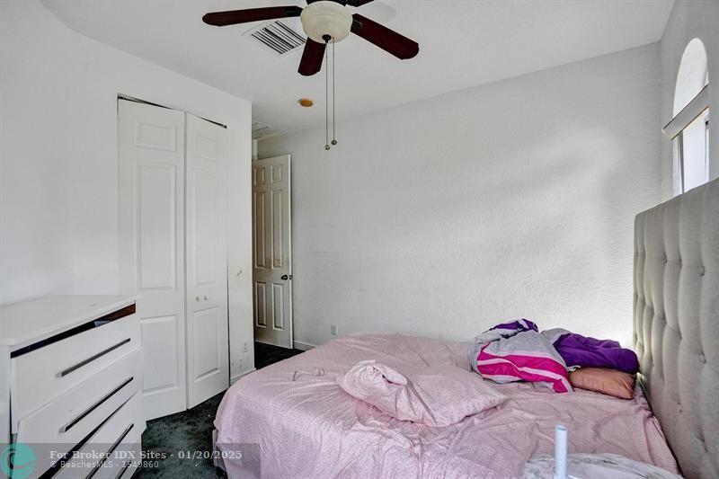 Image 32 of 41 For 12312 Royal Palm Blvd  6