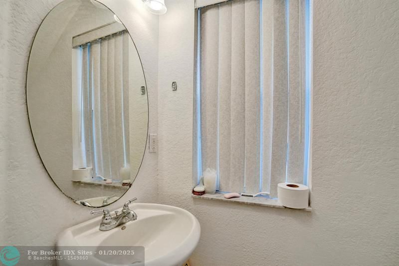 Image 35 of 41 For 12312 Royal Palm Blvd  6