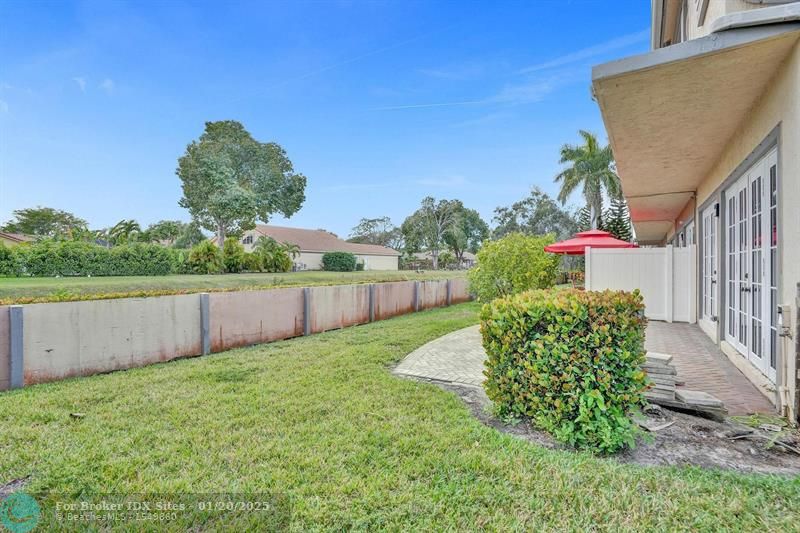 Image 37 of 41 For 12312 Royal Palm Blvd  6