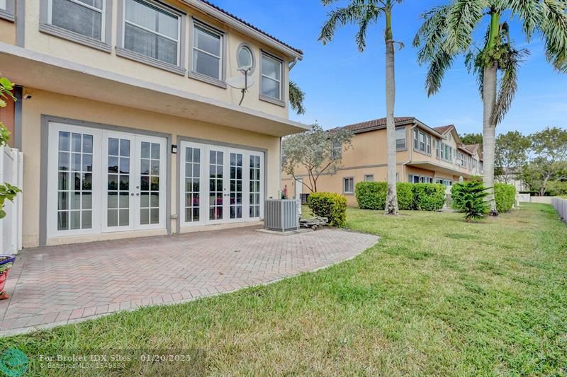Image 39 of 41 For 12312 Royal Palm Blvd  6