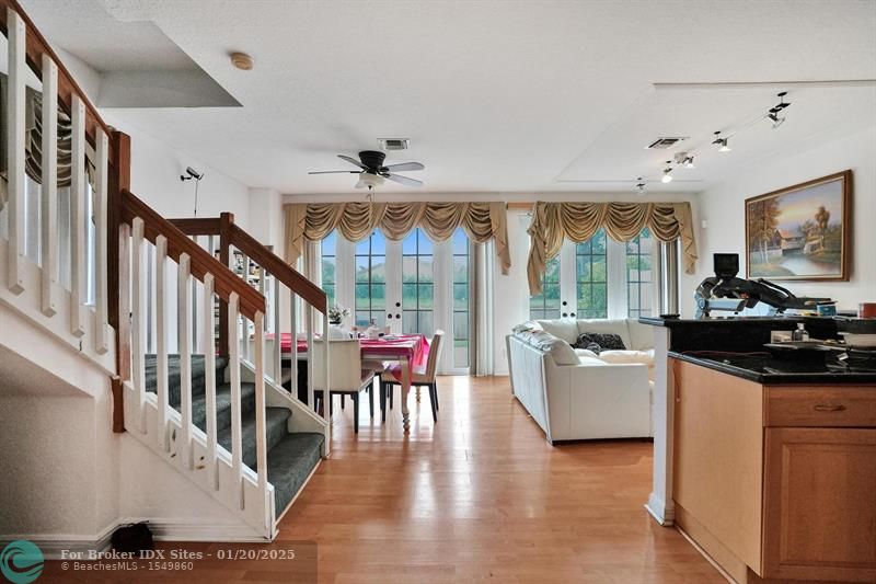 Image 7 of 41 For 12312 Royal Palm Blvd  6