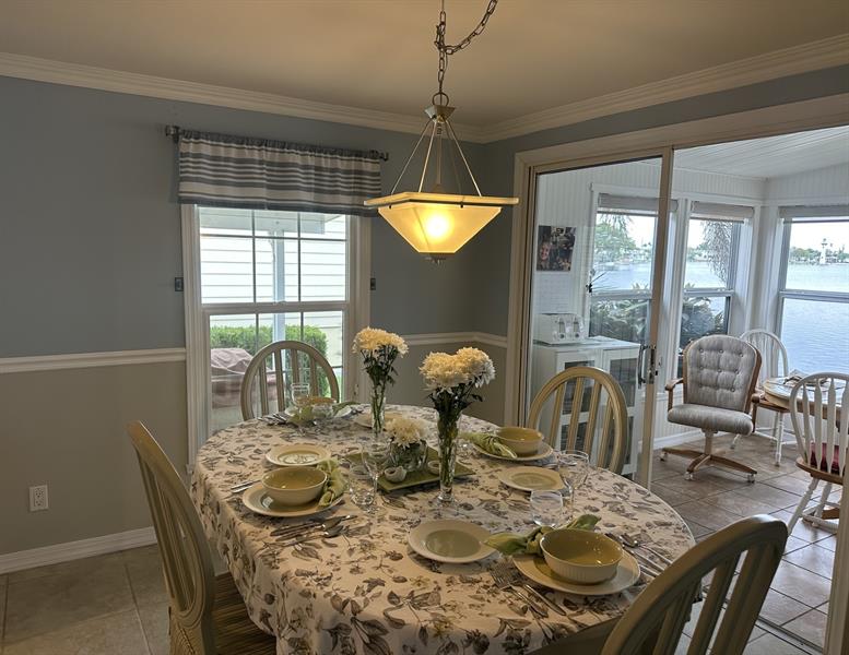 Image 12 of 36 For 5450 Lagoon Dr