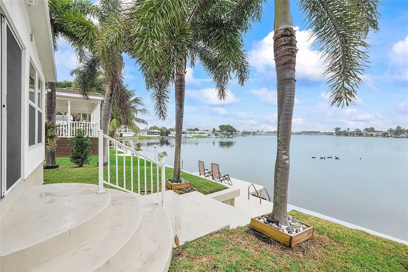 Image 19 of 36 For 5450 Lagoon Dr