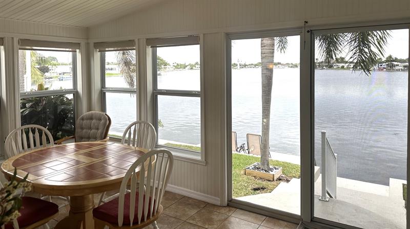Image 22 of 36 For 5450 Lagoon Dr