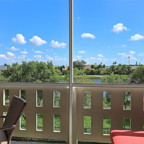 Image 18 of 25 For 4330 Hillcrest Dr  311