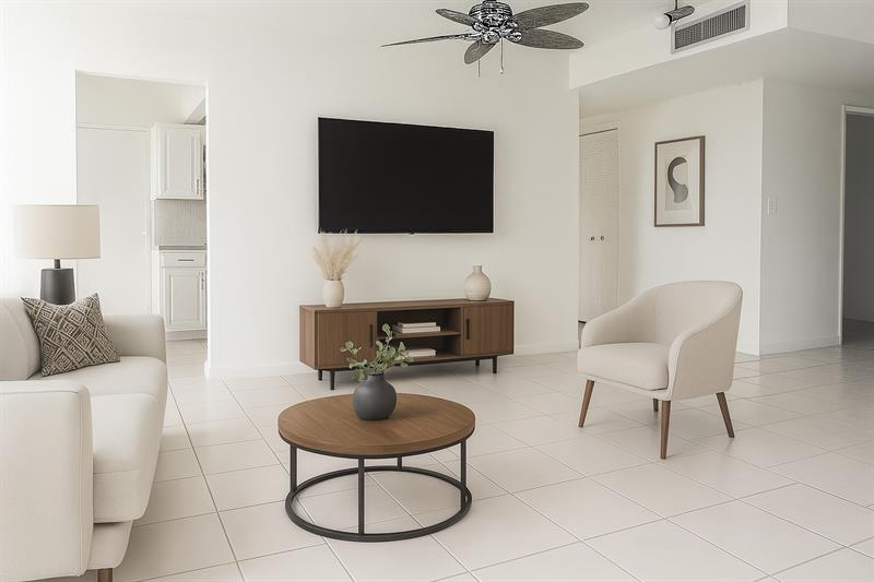 Image 8 of 25 For 4330 Hillcrest Dr  311
