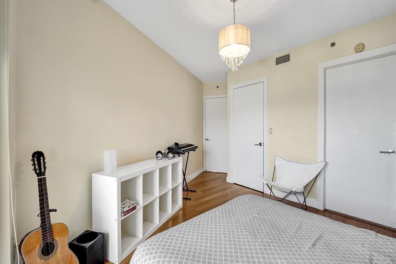 Image 37 of 52 For 18911 Collins Ave  2706