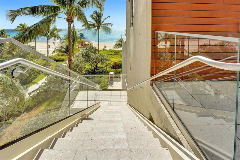 Image 49 of 52 For 18911 Collins Ave  2706