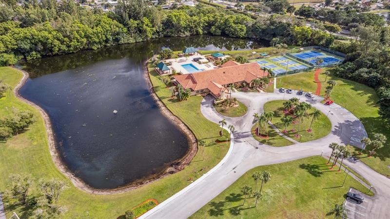 Image 24 of 24 For 8292 Waterline Dr  106