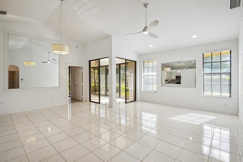 Image 3 of 24 For 8292 Waterline Dr  106