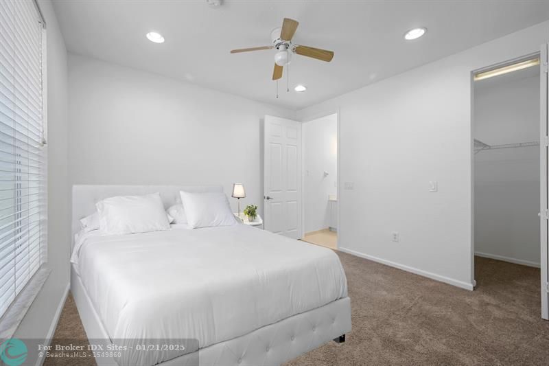 Image 29 of 37 For 3925 Sleepy Orange Ln  3925