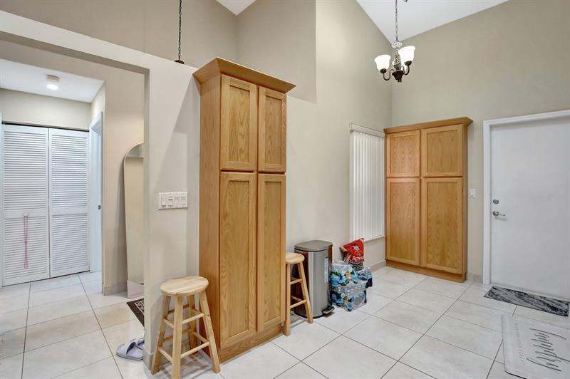 Image 12 of 41 For 9720 Malvern Dr  F