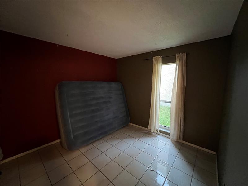 Image 10 of 23 For 5304 6th Ave  F