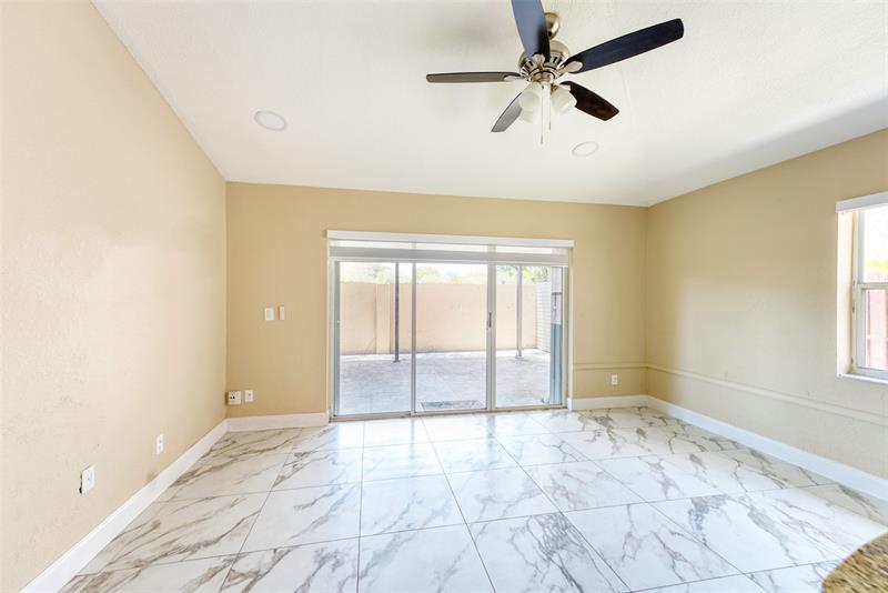 Image 16 of 26 For 6790 69th Ct