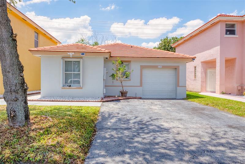 Image 2 of 26 For 6790 69th Ct