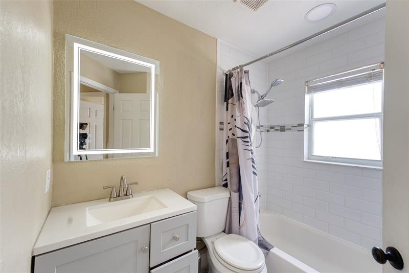 Image 24 of 26 For 6790 69th Ct