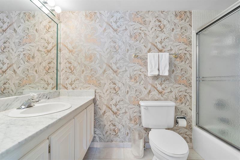 Image 25 of 43 For 3400 Galt Ocean Dr  1709s
