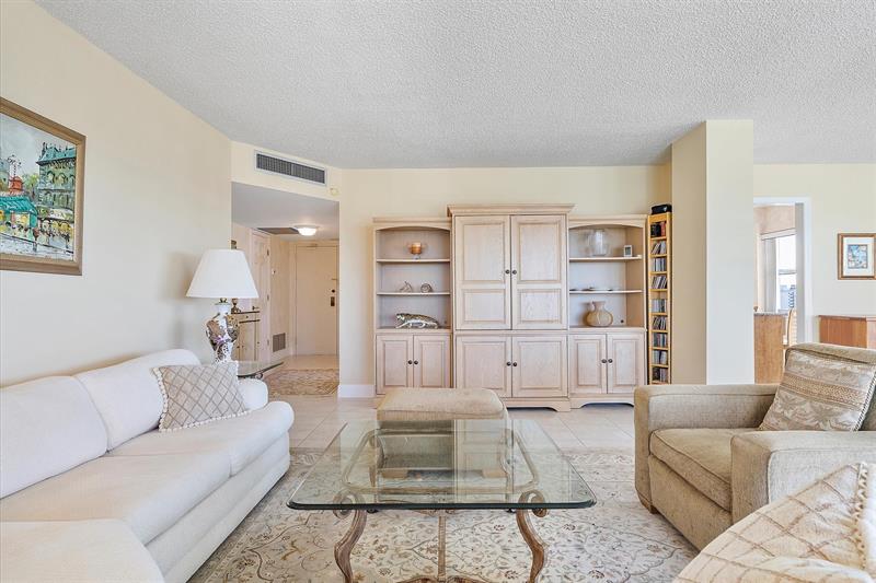 Image 29 of 43 For 3400 Galt Ocean Dr  1709s