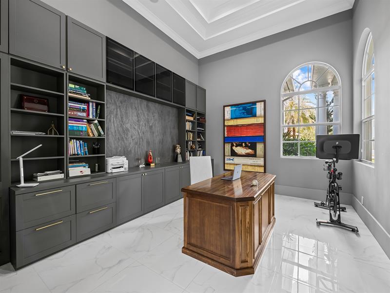 Image 33 of 65 For 12922 Grand Oaks Dr