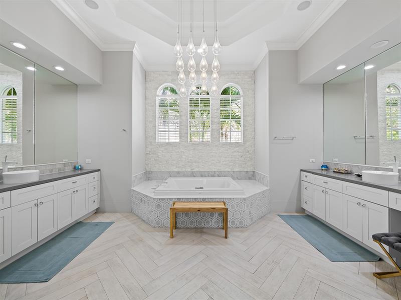 Image 39 of 65 For 12922 Grand Oaks Dr