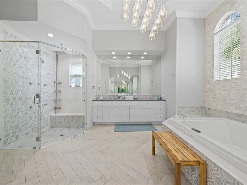 Image 40 of 65 For 12922 Grand Oaks Dr