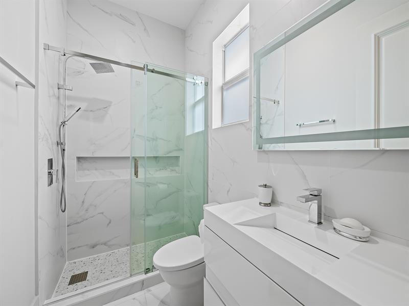 Image 43 of 65 For 12922 Grand Oaks Dr