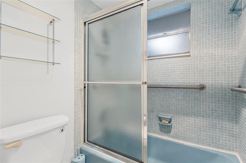 Image 18 of 29 For 3150 Holiday Springs Blvd  308