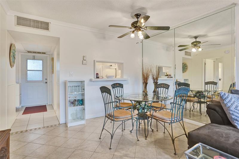 Image 15 of 24 For 4706 36th St 409