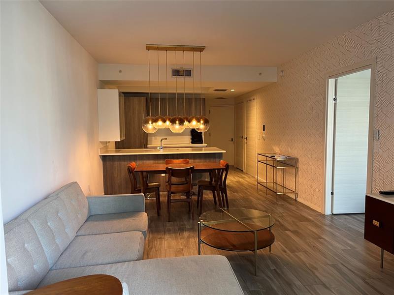 Image 2 of 45 For 801 Miami Ave  1508