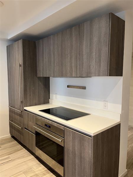 Image 6 of 45 For 801 Miami Ave  1508