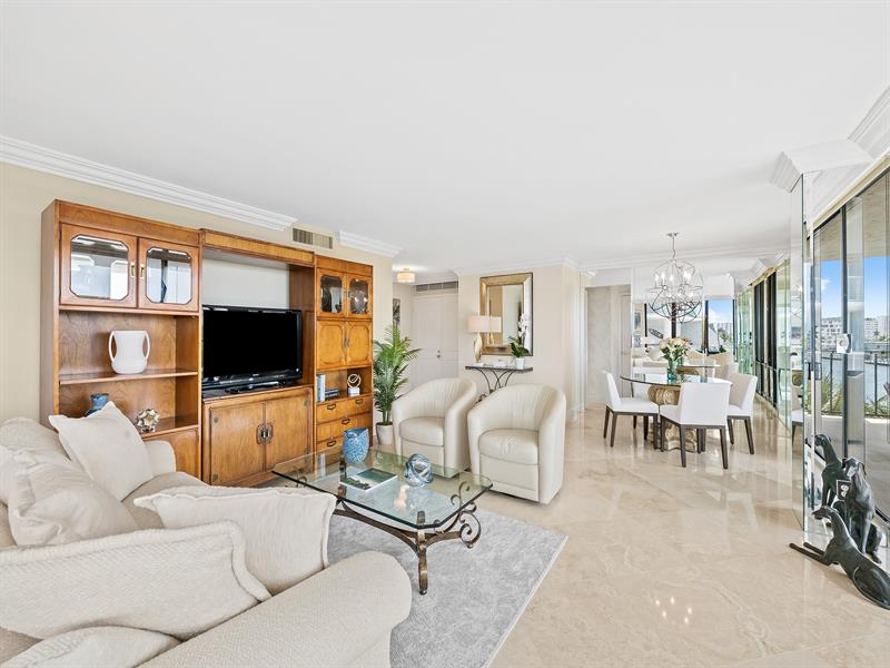 Image 10 of 28 For 936 Intracoastal Dr  6h
