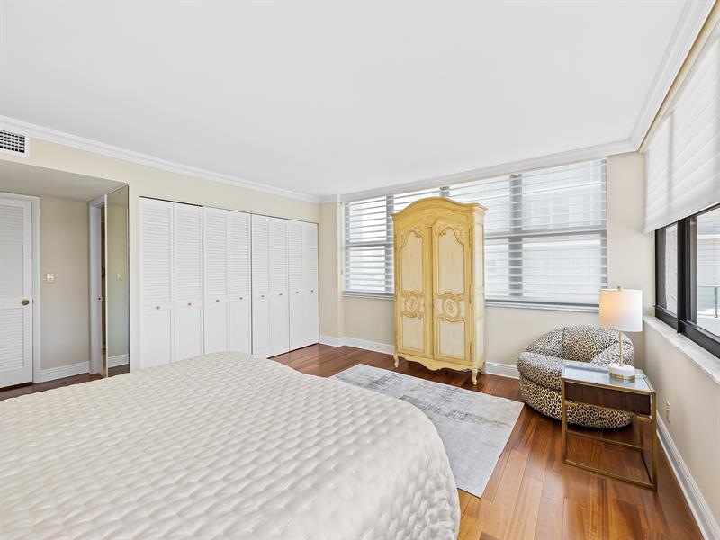 Image 18 of 28 For 936 Intracoastal Dr  6h