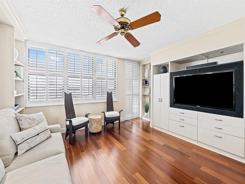 Image 21 of 28 For 936 Intracoastal Dr  6h