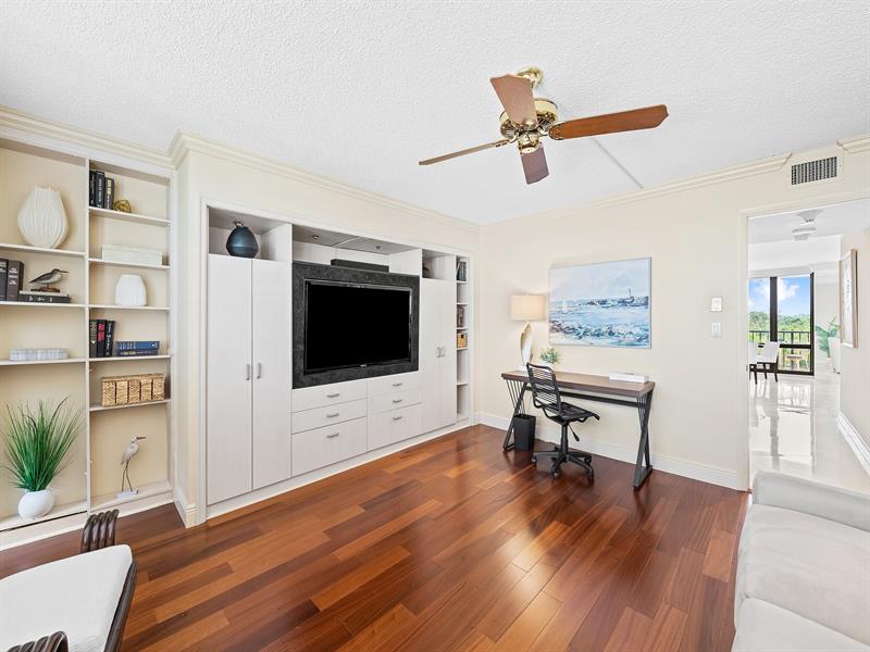 Image 23 of 28 For 936 Intracoastal Dr  6h