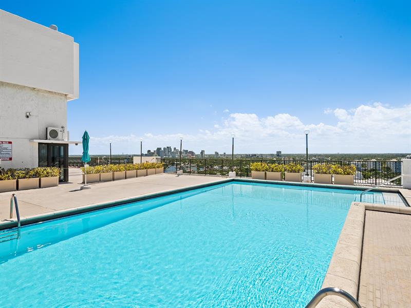 Image 25 of 28 For 936 Intracoastal Dr  6h
